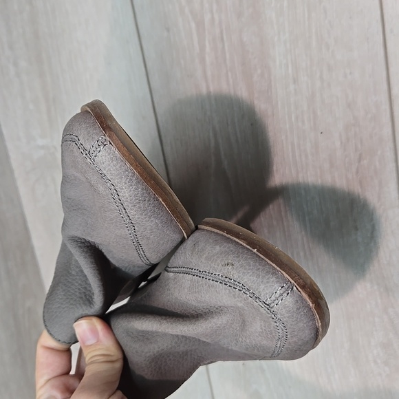 Lucky Brand Gray Women's Mahzan Slip-On Shoes The Pointed Toe Leather 8.5M - Picture 4 of 12